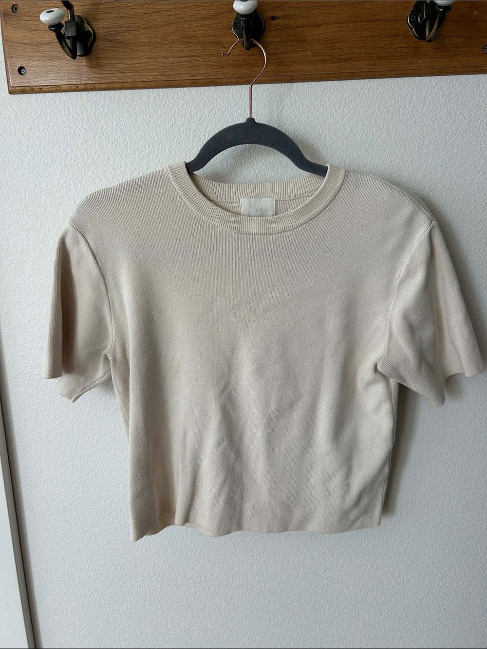 H&M Short Sleeve Crewneck Top in Light Beige